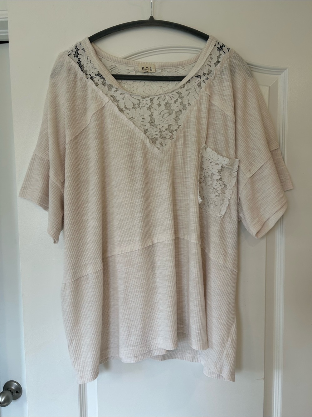 EUC POL Cream Lace Waffle Knit Oversized Top | Size Small